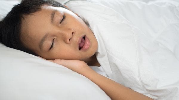 侧躺不打呼噜，平躺却打呼？3招解决睡眠难题，告别鼾声困扰！