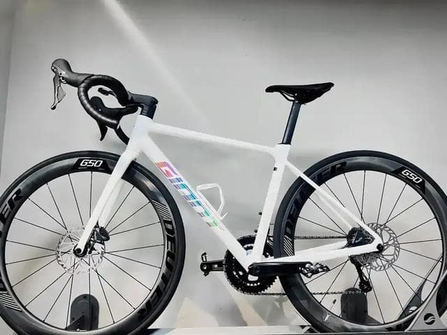 万元公路车选购指南：碳纤维车架+禧玛诺105套件全解析