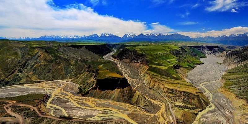 探索多彩民族风情与自然奇观-云南怒江大峡谷旅游攻略