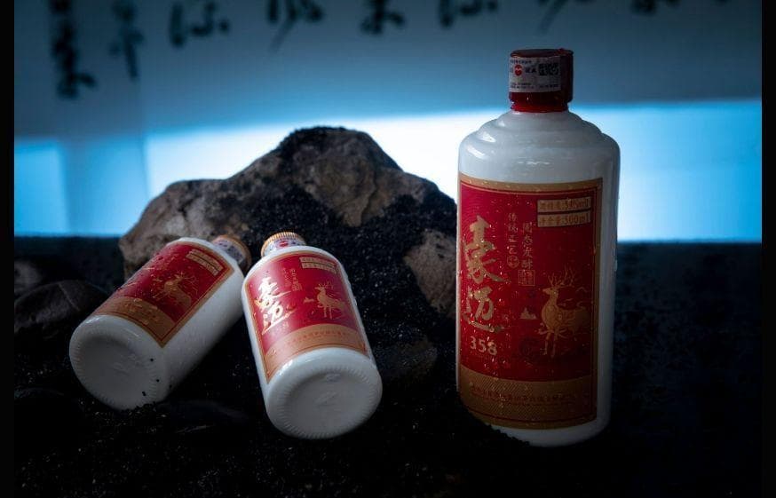 酱香白酒的奥秘：从酿造工艺到品鉴技巧