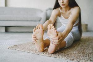 为什么冬天容易脚臭？皮肤科医师教你预防冬季脚臭的秘诀