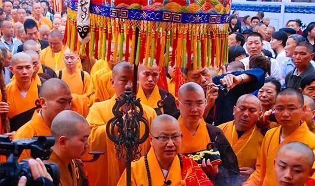 汶川地震中的罗汉寺：108个生命的奇迹诞生记