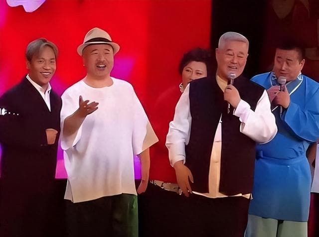 赵本山携辽宁民间艺术团赴美巡演：文化输出的新篇章