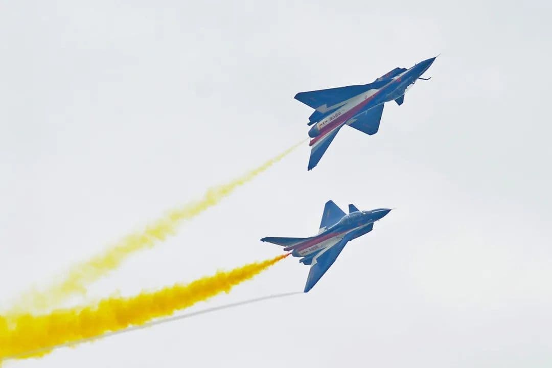 凌空炫舞！空军八一飞行表演队时隔十年再度赴泰飞行表演