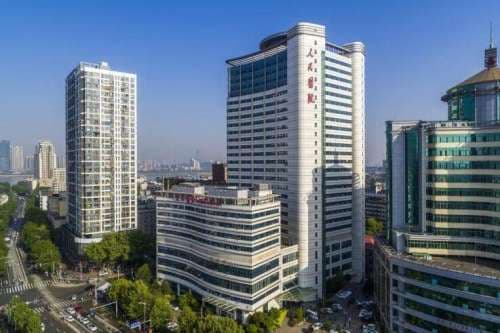 武汉大学人民医院：百年名院的辉煌历程与卓越成就