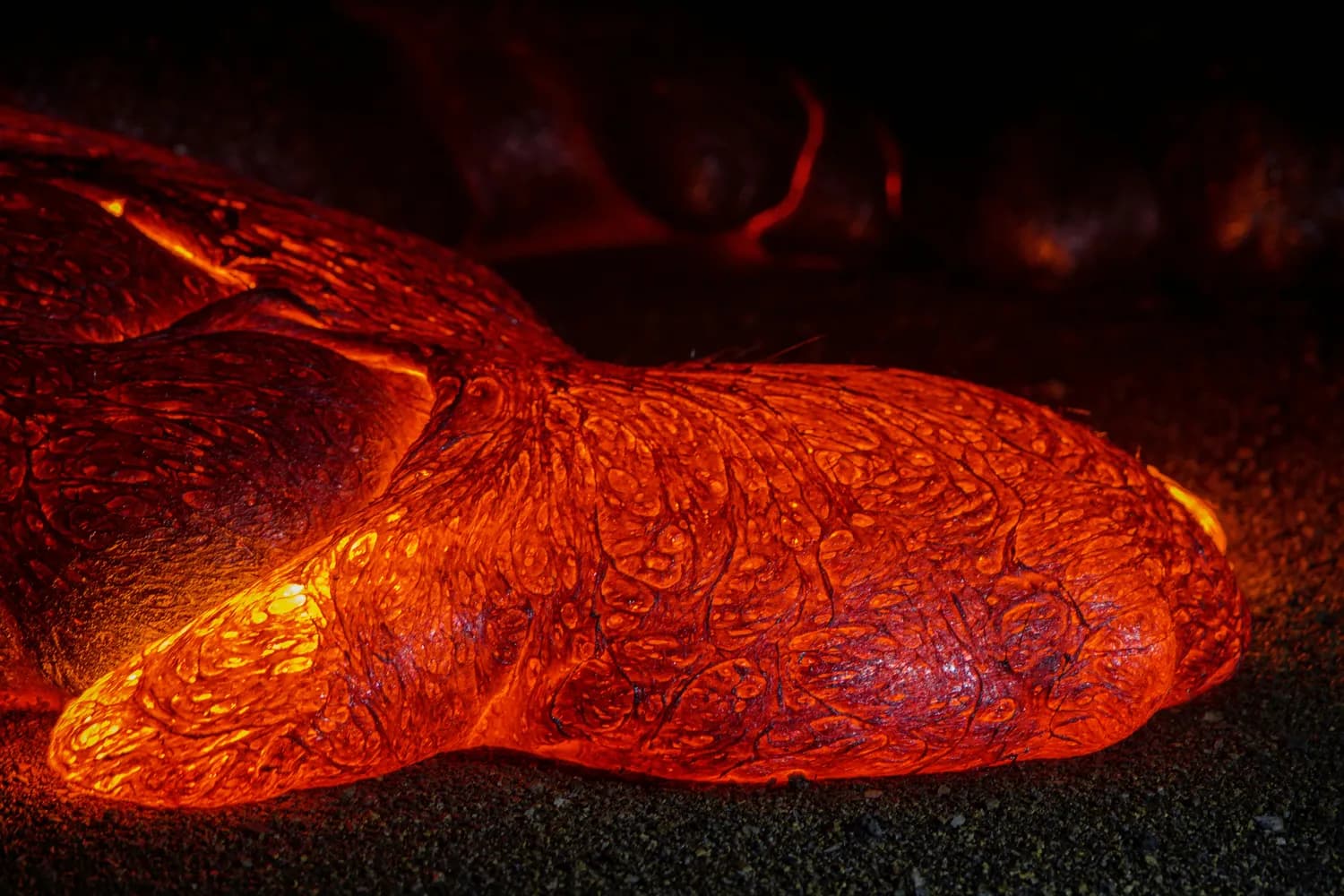 打卡海口石山火山群，感受热带火山奇观