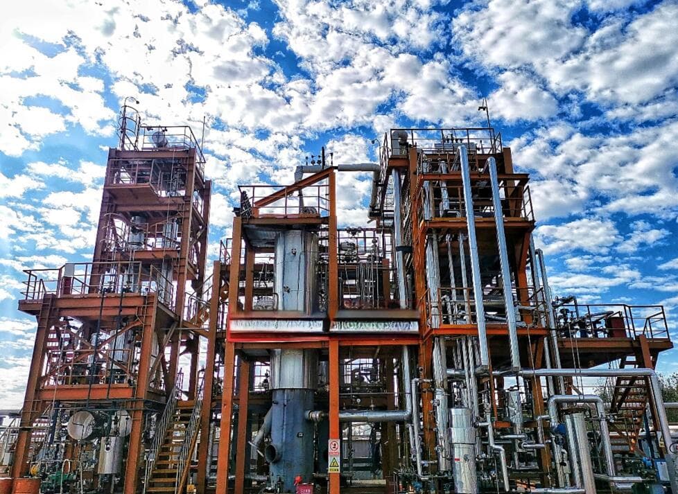 全球首套千吨级二氧化碳加氢制汽油示范装置开车成功