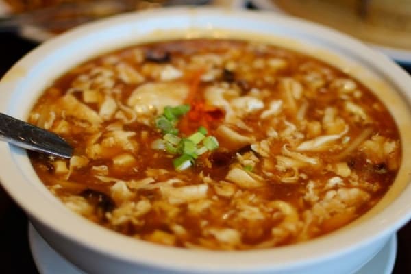 一碗咸豆腐脑的热量是多少？相当于几碗米饭？