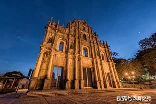 澳门面积相当于内地哪个大小？香港的面积相当于上海的多少？