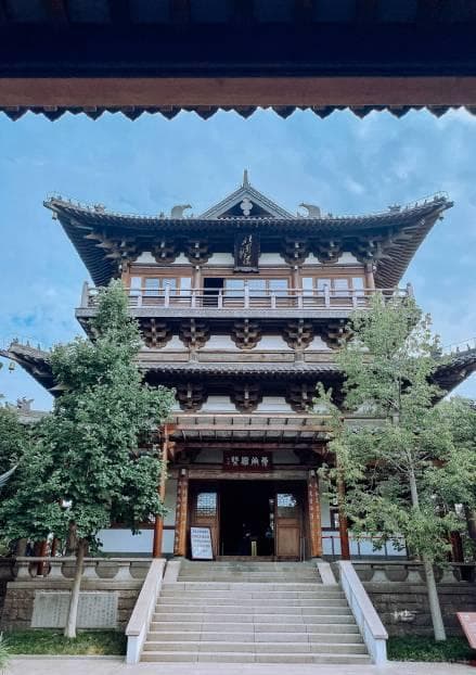 甘露寺：北固山上的千年古刹