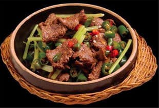 天上龙肉，地下驴肉之谜：古代美食传奇