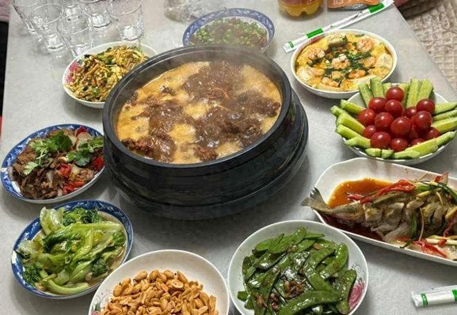 剩饭剩菜太多怎么办？专家提醒：宁可剩荤不剩素