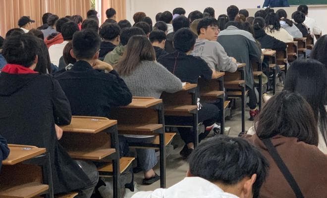 “学硕”和“专硕”一字之差，二者有何区别，就业方向是否相同？