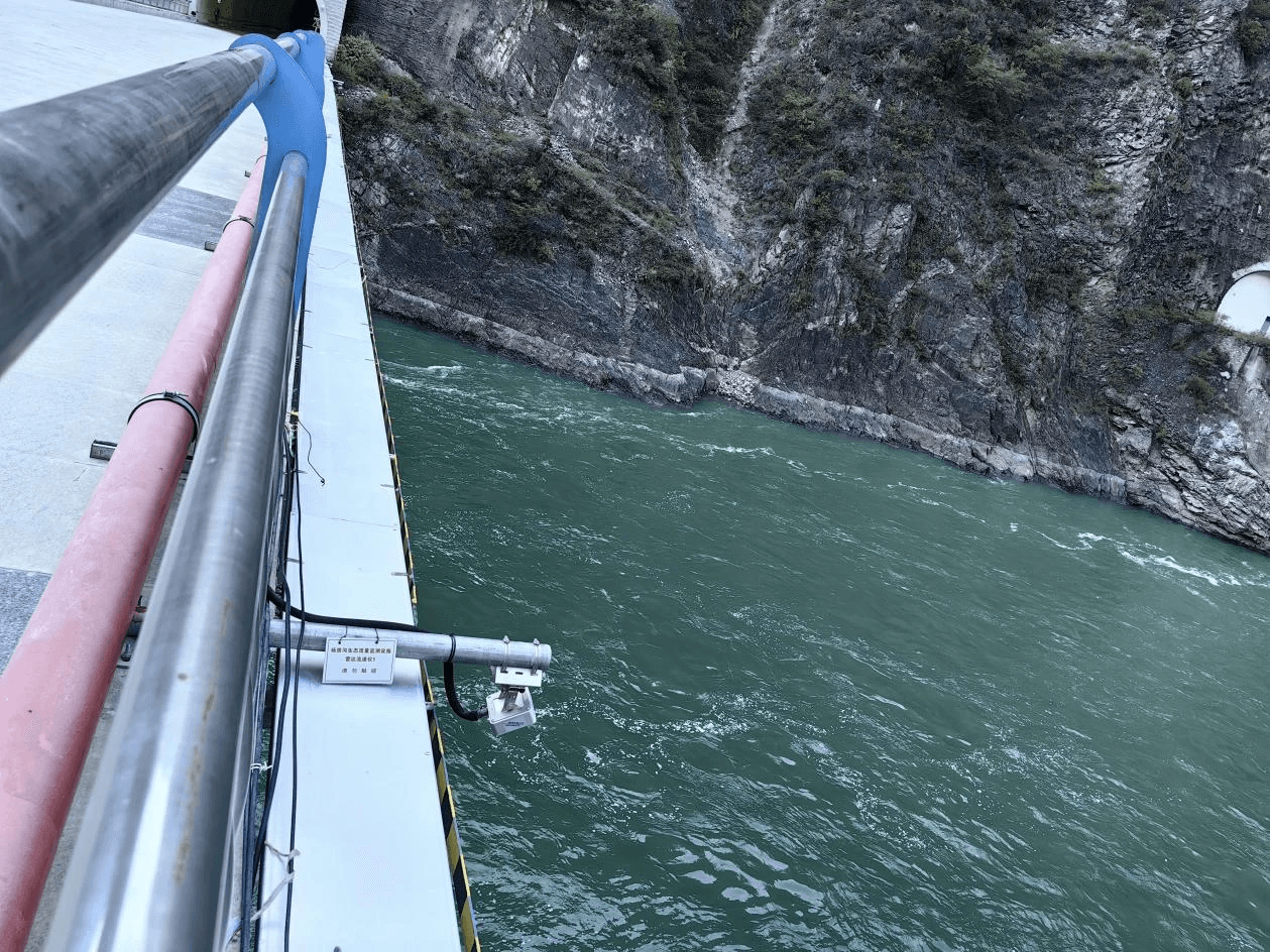 阵列式雷达波在线测流系统：24小时实时测量流速水位流量