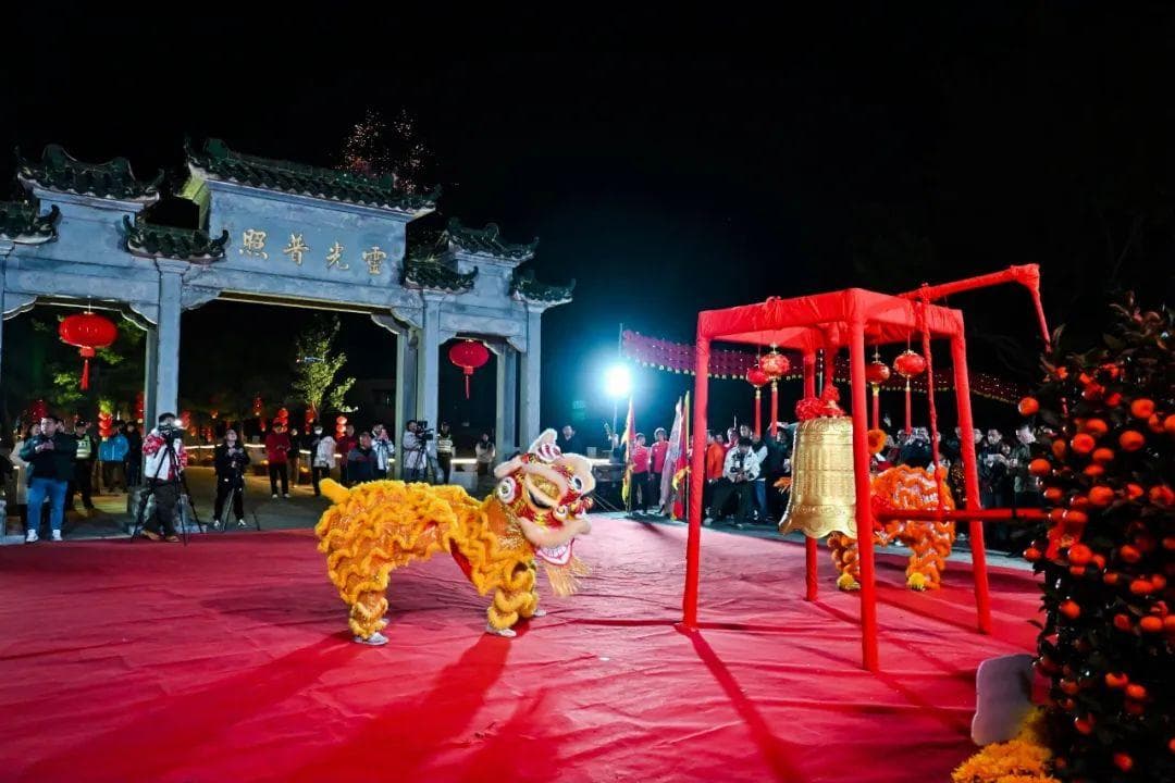 钟声飘扬，福到万家！芦苞胥江祖庙携手佛山祖庙敲响新年祝福