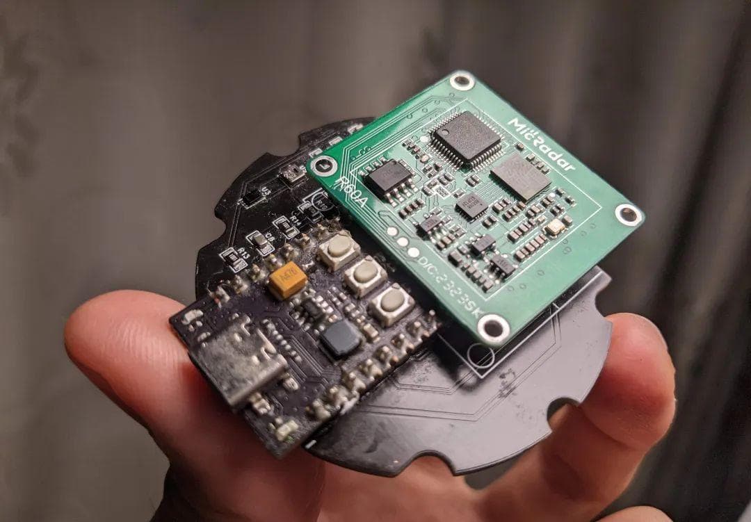 毫米波雷达睡眠监测仪DIY教程：硬件制作与效果测试详解
