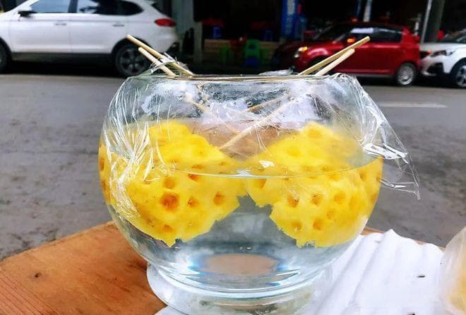 菠萝为什么要用盐水泡？