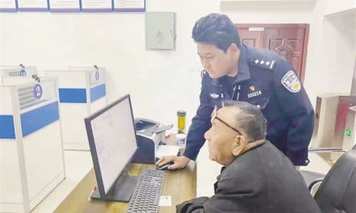摩托车驾照考试全攻略：从报名到拿证，一步步教你轻松应对