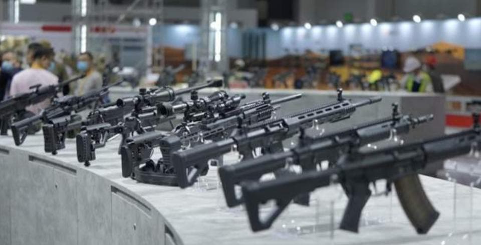 20式5.8毫米枪械：颜值高射击精度高，成为我军步兵称心的轻兵器