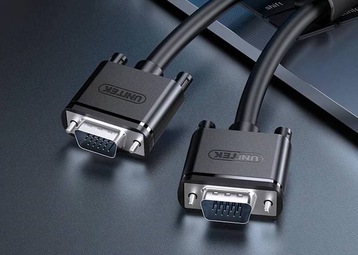 解决液晶电视HDMI连接电脑桌面超出屏幕问题的全面指南