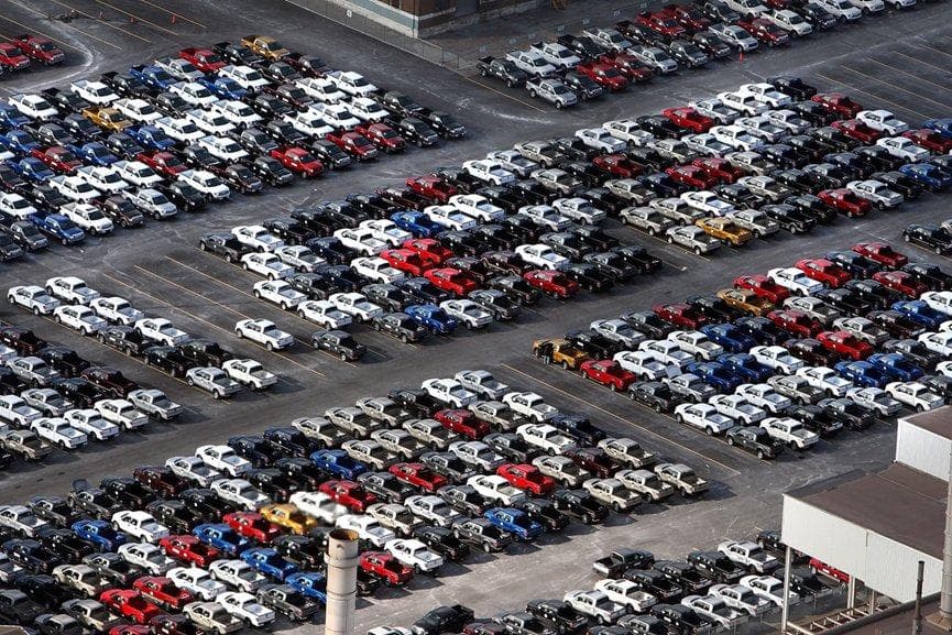 价格战打了两年，全国4S店还有299万台库存车？