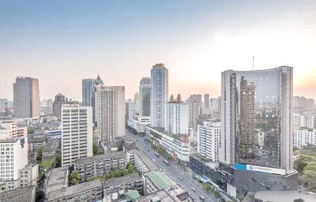 四川各市房价情况：成都、阿坝州均价超万元，巴中市房价最低