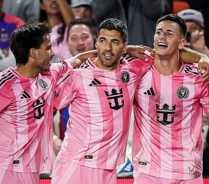 4-1！梅西缺席苏神杀疯了：连过3人破门1球3助获9.5分