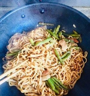 山西焖面，美味的传统美食（掌握焖面的口感和技巧）