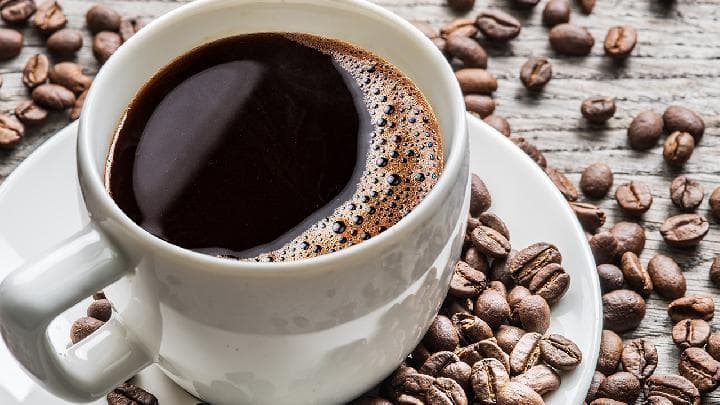 咖啡VS奶茶：谁能更持久助你醒脑高效工作？