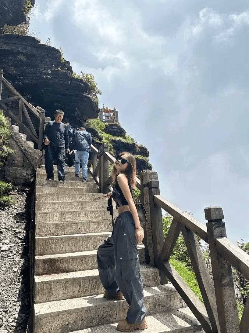 去梵净山住哪里比较合适？梵净山有什么景色和特色，详尽景点精选