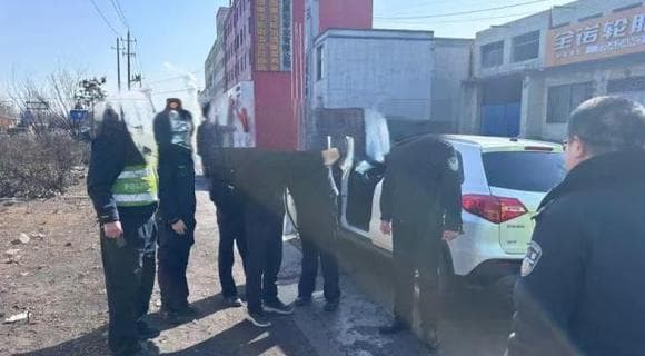 生死时速：山西长治警方解救外省被挟持人质