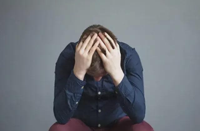 陷入抑郁症沼泽如何自救？心理专家教你这5招！
