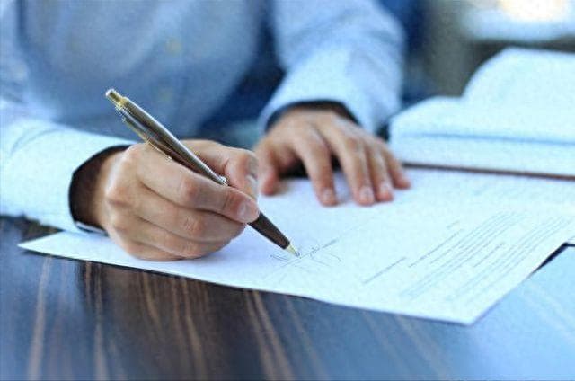 最高院：在空白合同签字盖章被视为无限授权，风险该如何防范？