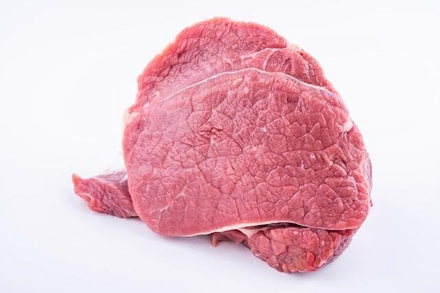 生牛肉腌制时间全攻略：从入门到精通，三种美味吃法让你大展身手