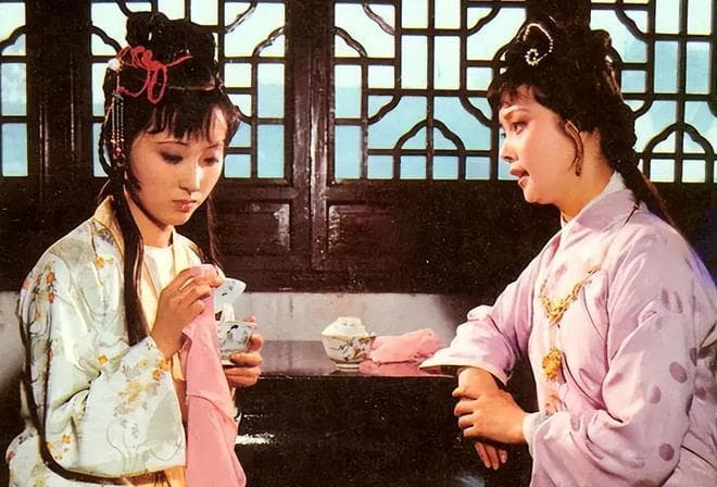 红楼梦钗黛之争：除了两人的性情之外，还有背后藏着的家世差距
