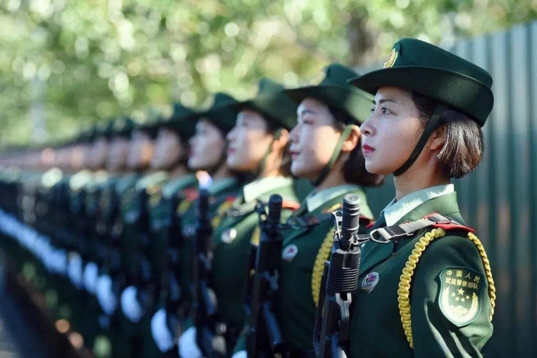 大学毕业生入伍后何时具备提干申请资格？