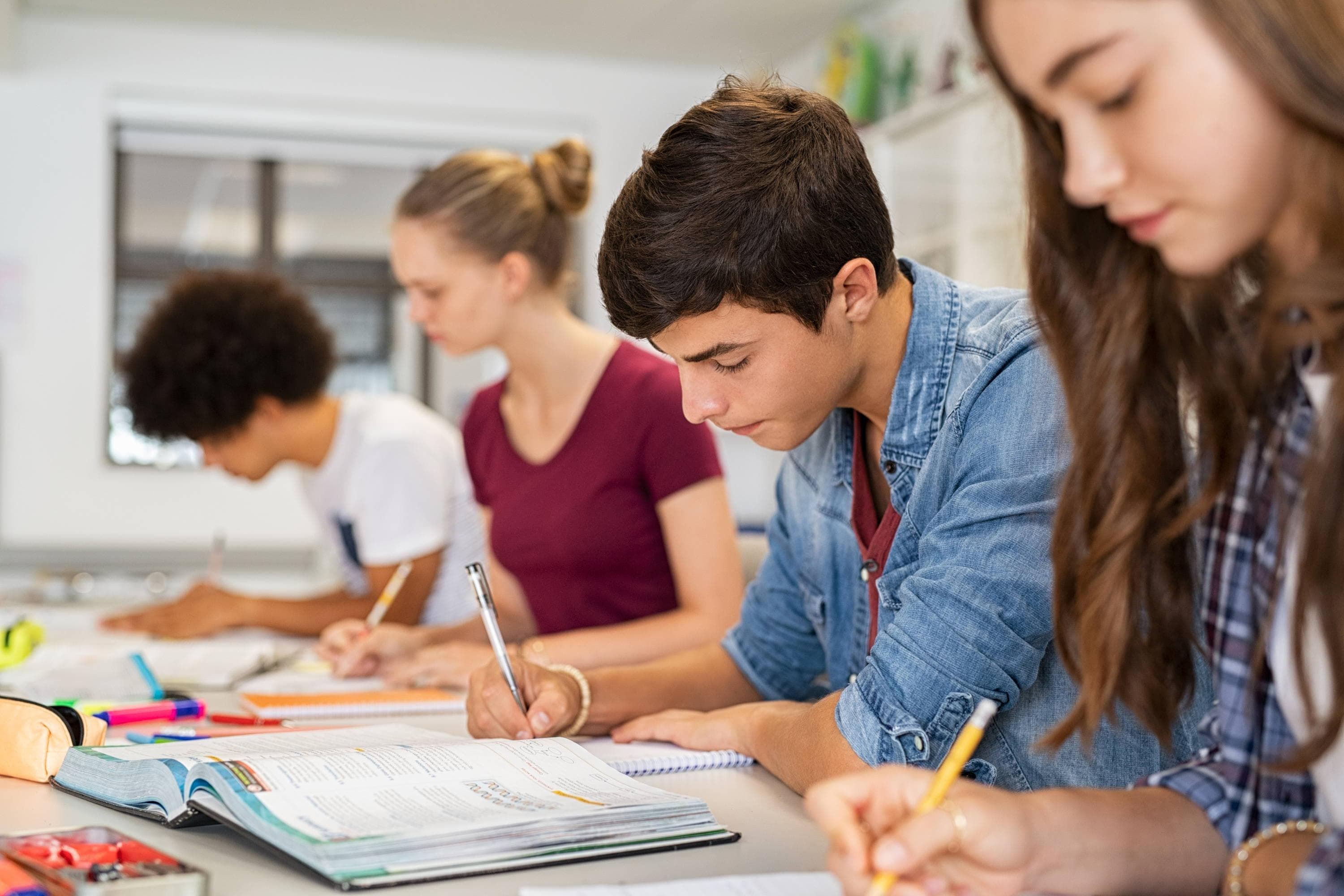 学生运动员的时间管理技巧：如何平衡课程、训练和空闲时间