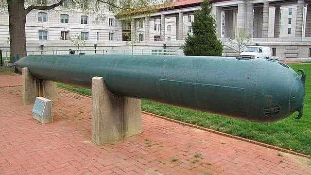 日军发动太平洋战争最成功的武器之一，射程超远的93式氧气鱼雷