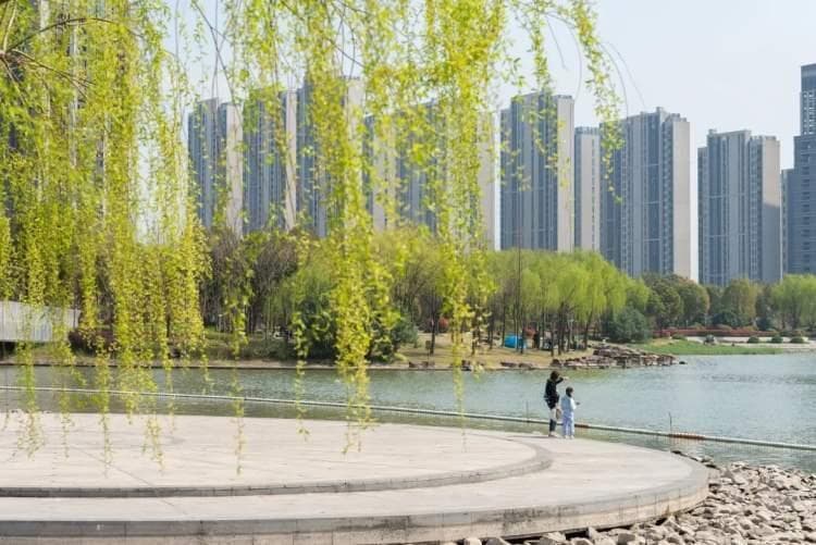 南翔镇银翔湖：从生态修复到国潮文旅的华丽转身