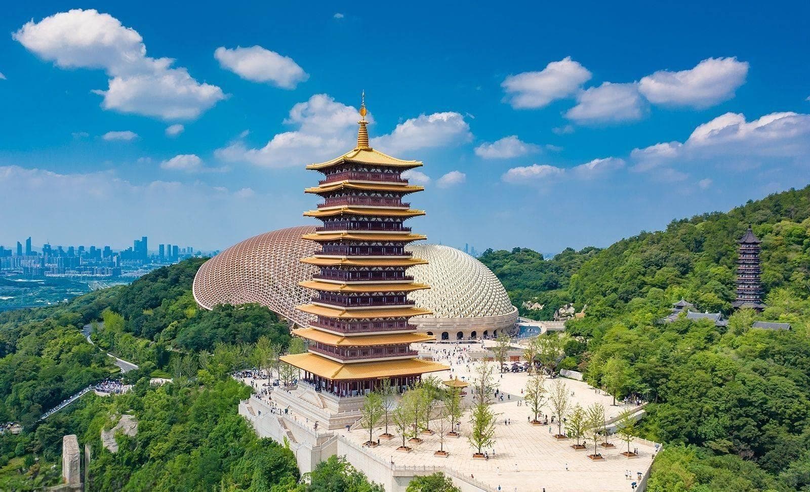 牛首山历史文化探索之旅：从岳飞抗金故垒到佛顶宫，穿越古今