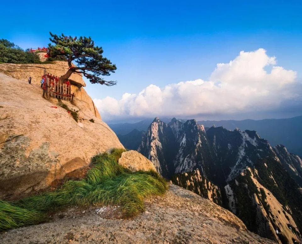 华山几月份去最好？揭秘最佳旅行时节，带你领略华山四季韵味！