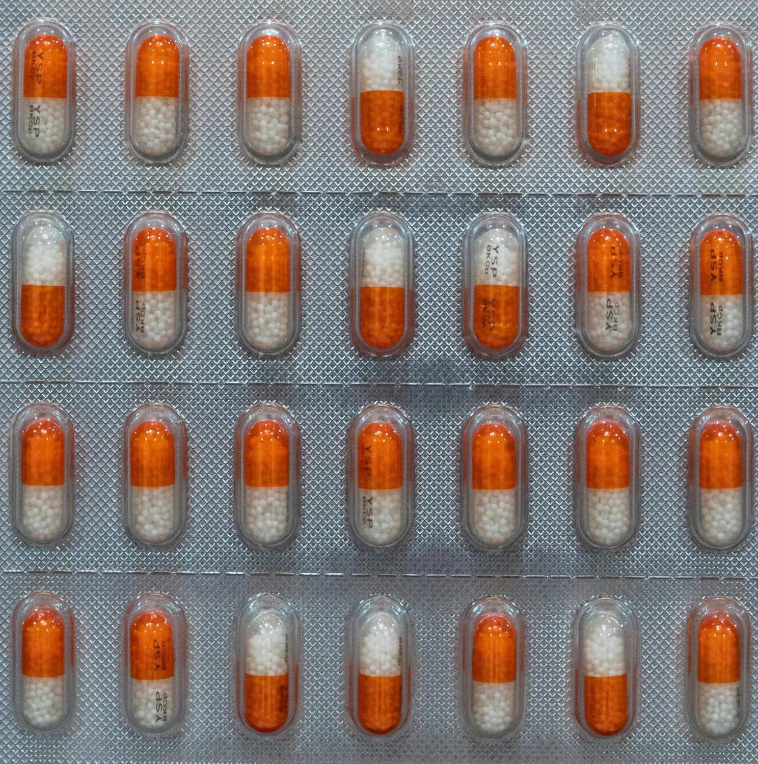 薏辛除湿止痛胶囊：常见副作用与安全用药指南