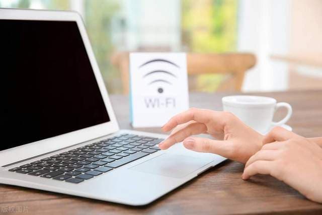 WiFi路由器常见问题解决方案：从硬件检查到网络升级