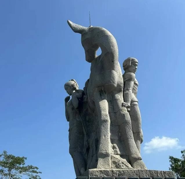 小游三亚鹿回头风景区：山海间的浪漫邂逅