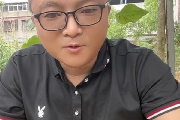 揭秘印堂发红的健康信号和影响因素