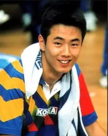 一代削神朱世赫，长达34年的职业生涯，他是那个变革的时代当之无愧的乒坛第一削