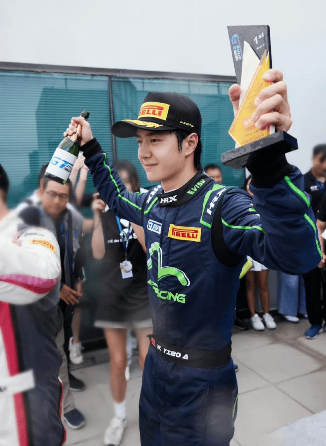 王一博GT3夺冠：速度与激情的完美演绎