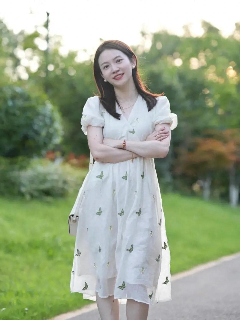 夏季如何穿出时尚感？遵循这5个原则，高级洋气，照着穿也很漂亮