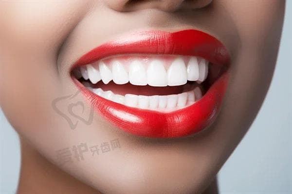 拔牙后可能出现哪些症状？了解拔牙后的常见反应与注意事项