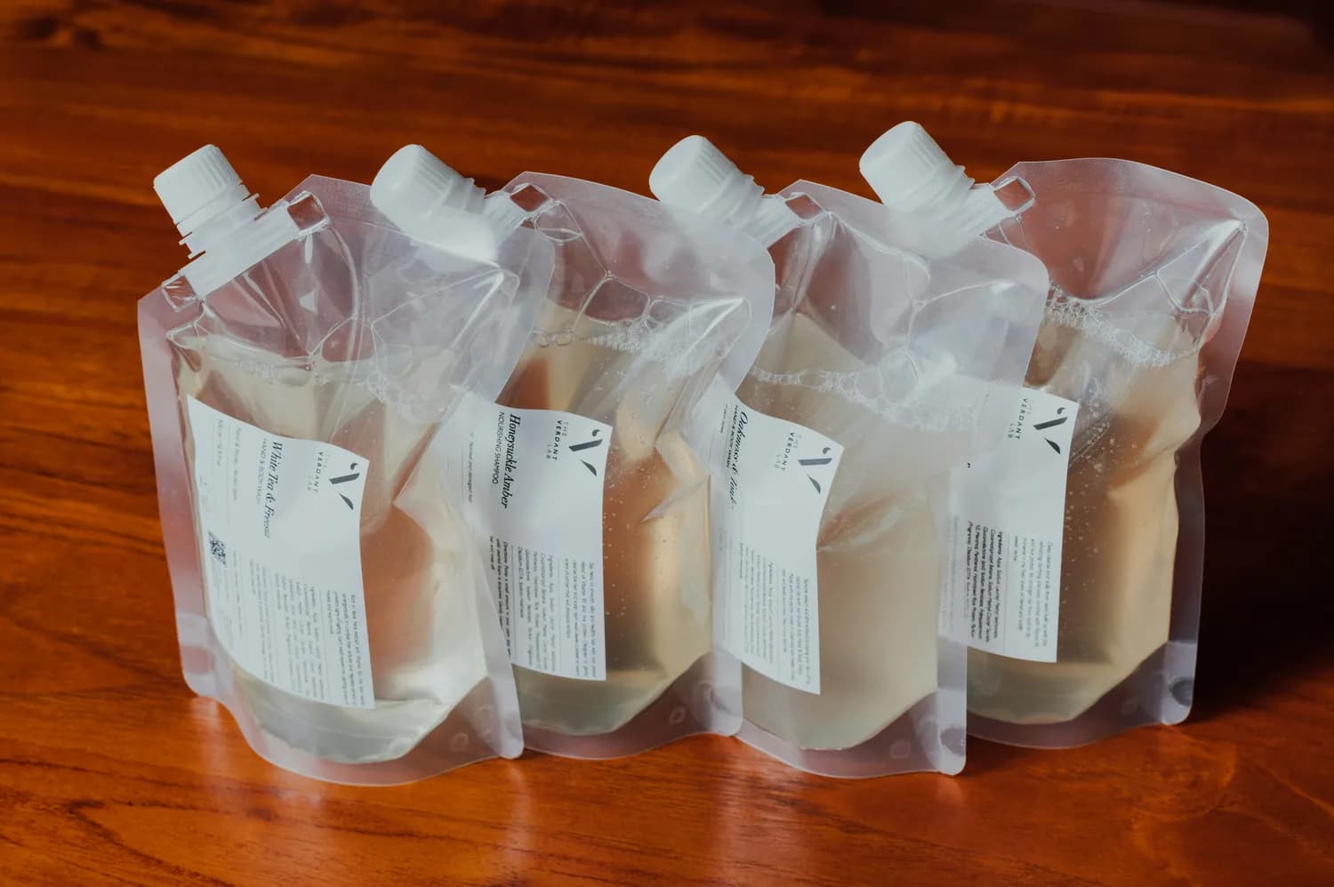 母乳储存神器大比拼：储存袋 vs 温奶器，哪个更适合你？